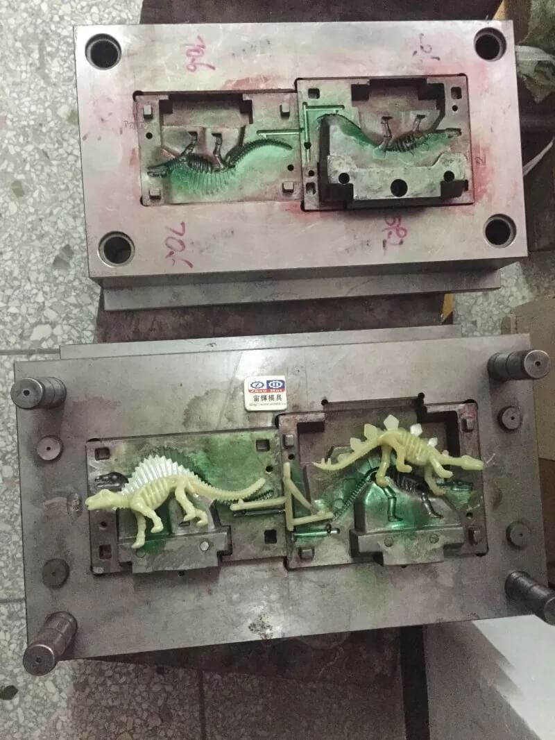 dinosaur toy mould